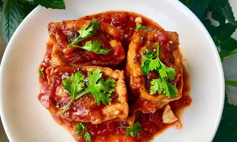 Cách làm đậu phụ nhồi thịt sốt cà chua đậm đà đưa cơm