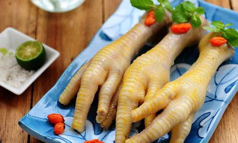 Mẹo luộc chân gà thơm ngon, không bị nứt