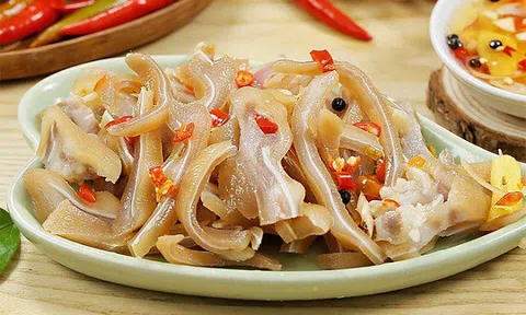 Cách làm món tai heo ngâm sả ớt giòn ngon