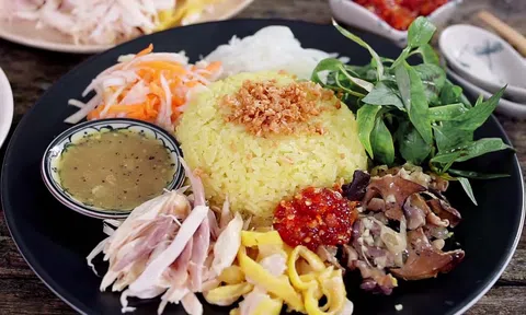 Cách làm cơm gà Hội An đơn giản, ngon đúng vị