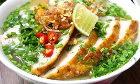 Cách nấu bánh canh chả cá thơm ngon đúng điệu