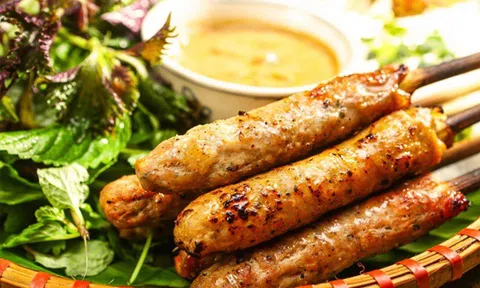 Nem lụi Đà Nẵng - Đặc sản đường phố ăn một lần nhớ mãi không quên