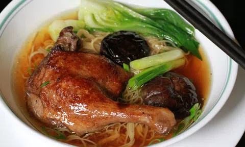 Công thức nấu mì vịt tiềm chuẩn vị Trung Hoa