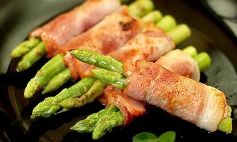 10 phút xong ngay món ba chỉ cuộn măng tây thơm ngon