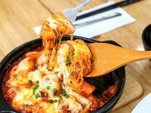 Cuối tuần, làm ngay gà xào phô mai béo ngậy chiêu đãi cả nhà